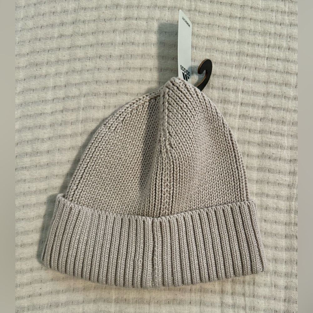 Adidas Recycled Beige Fashion Fold Beanie. Unisex. OSFM. NWT - Picture 2 of 3